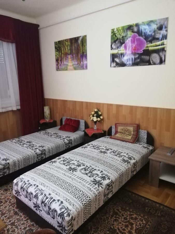 Szoboszlofonix Vendeghaz Hotel Hajduszoboszlo Bagian luar foto